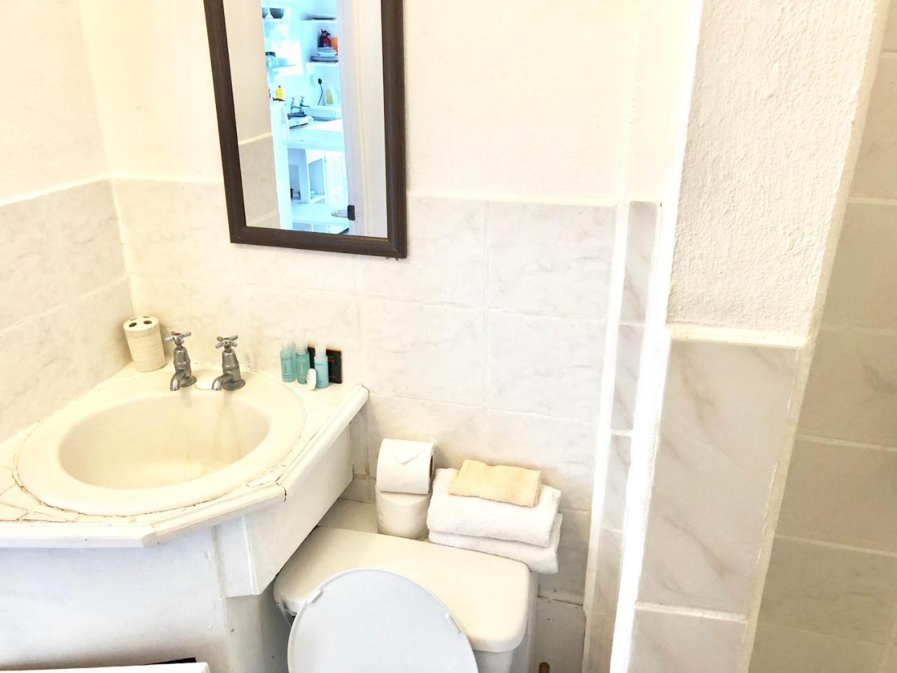 Diamondview Apartment Soufriere Ngoại thất bức ảnh